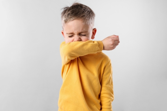 Tuse convulsiva la copii: cauze, manifestari, diagnostic, tratament