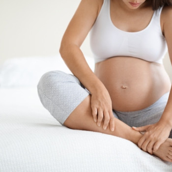 Maini umflate in sarcina – cauze si solutii